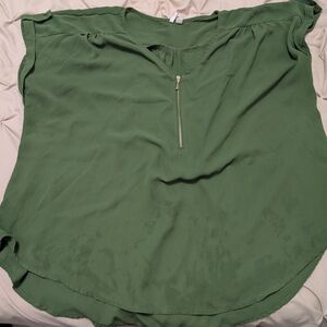 Chic Green Blouse with Zipper